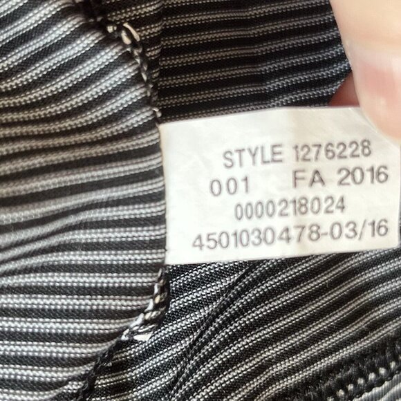 Under Armour Football Pull Over Shirt Mens XL Black 1/4 Zip Striped Loose Fit - Picture 10 of 10